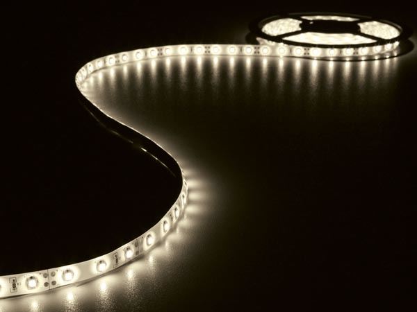 CINTA DE LEDs FLEXIBLE - COLOR BLANCO CÁLIDO - 300 LEDs - 5m - 12V - Imagen 1