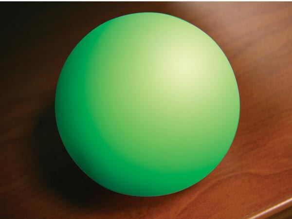 Mini bola luminosa de colores alternantes - Imagen 1